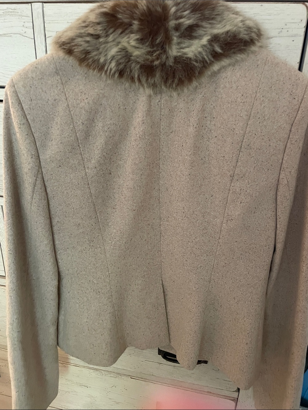 Laundry By Shelli Segal Beige Blazer with Faux Fur Collar - Picture 6 of 6